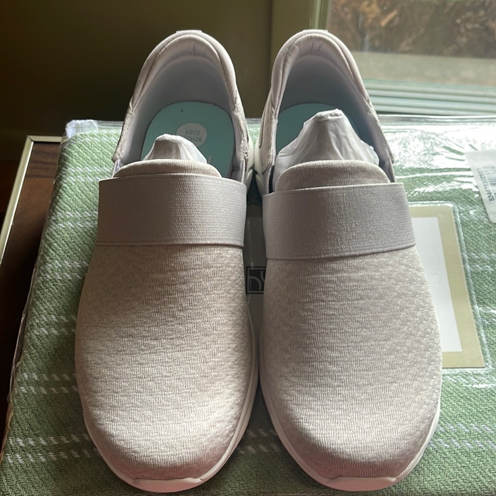 Ryka memory foam light grey mules